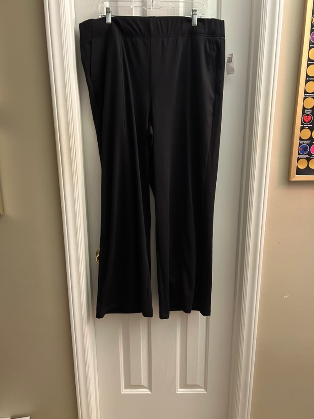 Black Women's Pull-On Wide-Leg Pants